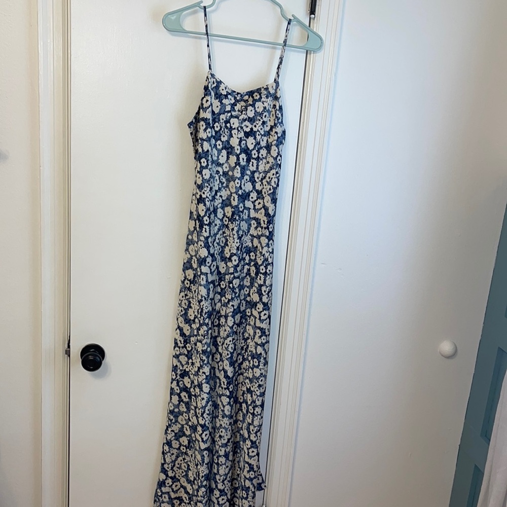 Open Edit Dress - Picture 2 of 2
